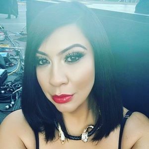 Meet your Posher, Sahar